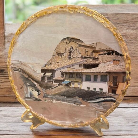 Mini Handmade Circle Paintings and Collage Framed w/ Gold Colored Edges - Picture 5 of 10